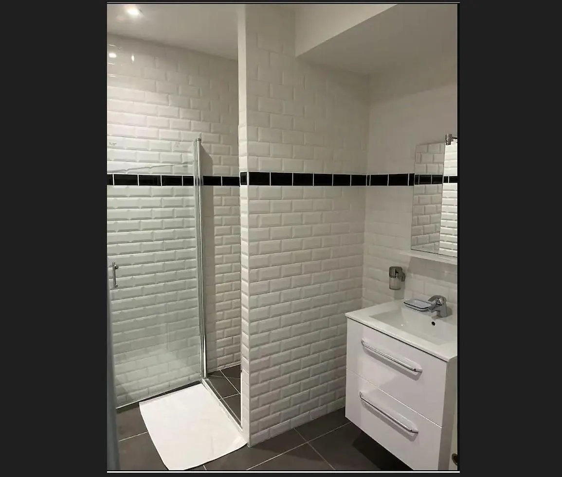 11 - 2 - 2 Sdd - 2 Wc Apartment Paris