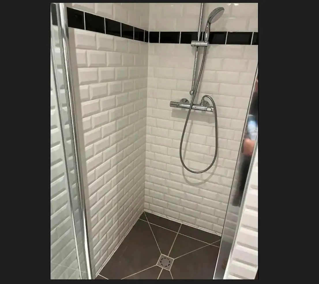 11 - 2 - 2 Sdd - 2 Wc